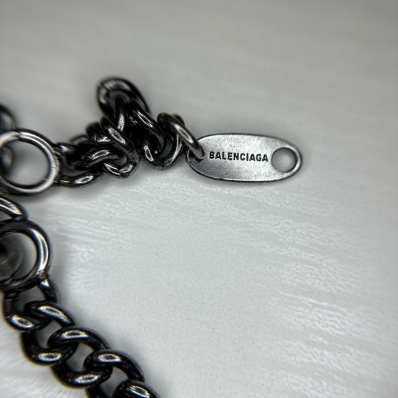 BALENCIAGA Typo Metal Necklace in silver-tone brass - Picture 3 of 5